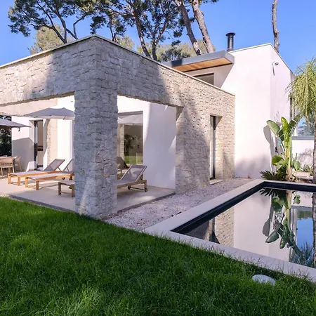 Koya Villa *